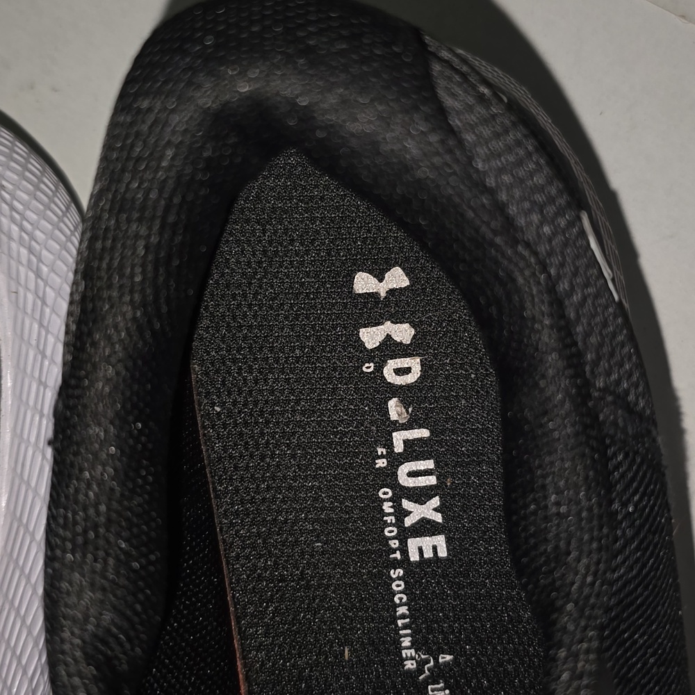 UA Charged Pursuit 2 SE Running Shoes Womens Size 9 - Picture 9 of 16